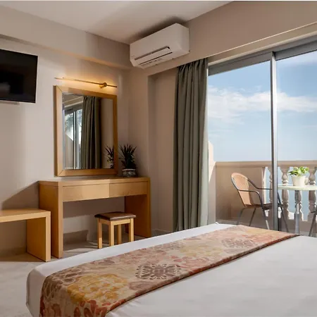 Anemona Aparthotel