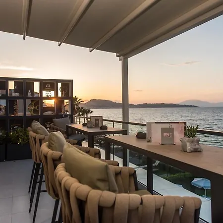 Anemona شقة فندقية 2*